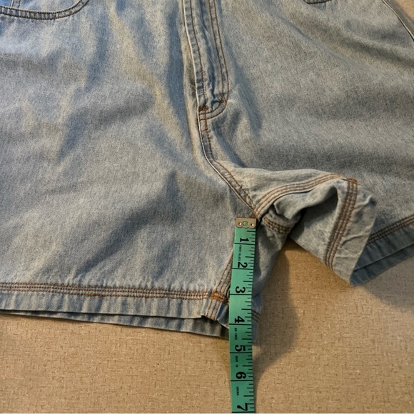 Vintage Jordache Basics Blue Jean Denim Shorts Size 14 Five Pocket Design. - Picture 9 of 9
